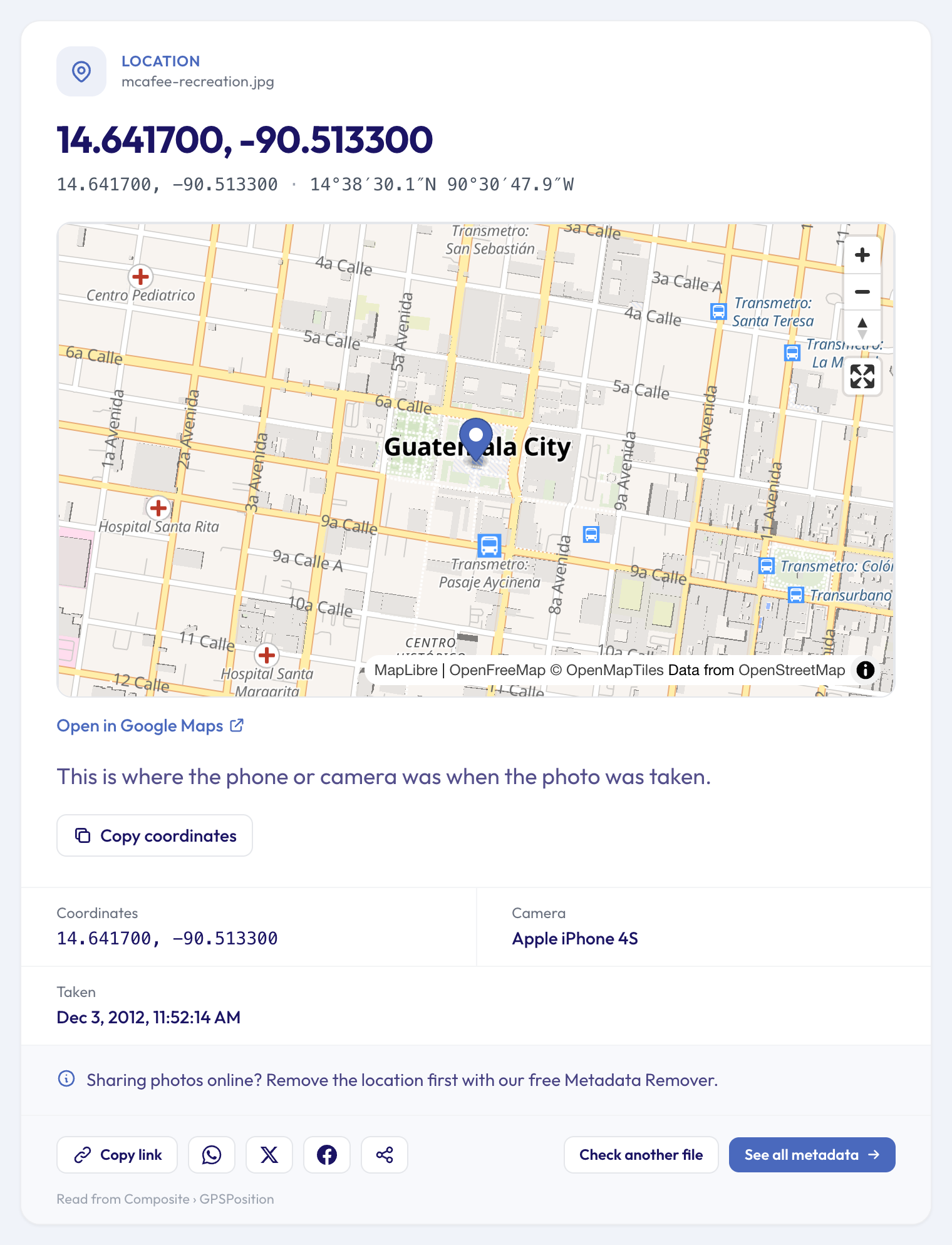 Photo Location Finder result for a sample photo: coordinates 14.641700, -90.513300 shown on a map of central Guatemala City, with the camera Apple iPhone 4S and the date it was taken, Dec 3, 2012, and a note to remove the location before sharing photos online